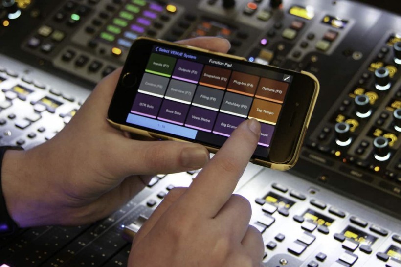 AVID Venue S6L 系統(tǒng)升級(jí)，可通過 iOS 控制呈現(xiàn)體育場(chǎng)大小的演出