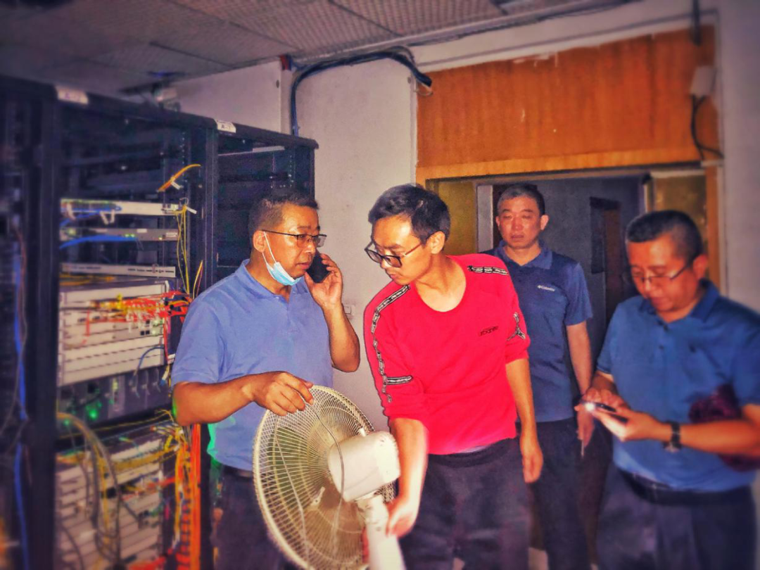 致敬！“乘風(fēng)破浪”的廣電人