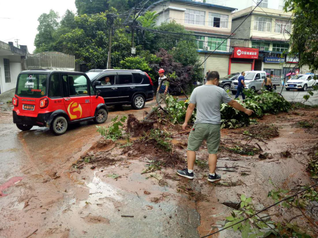 致敬！“乘風(fēng)破浪”的廣電人