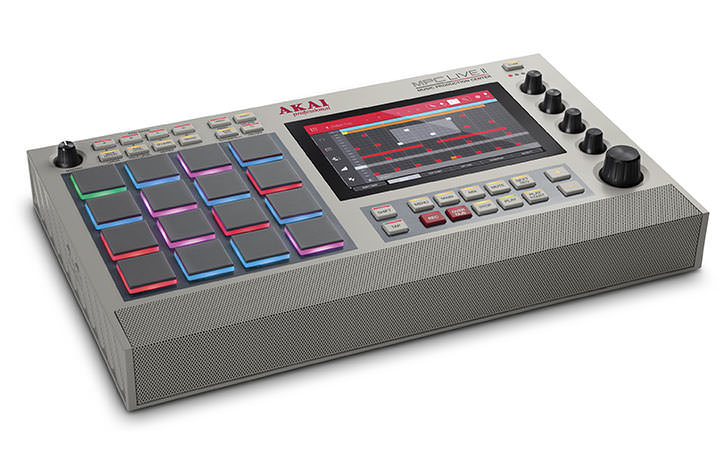 致敬經(jīng)典：AKAI 即將推出 MPC Live II Retro 限量版，采用經(jīng)典奶油白 MPC 配色
